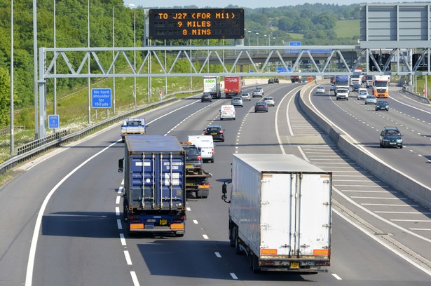 bramownica, autostrada, TIR