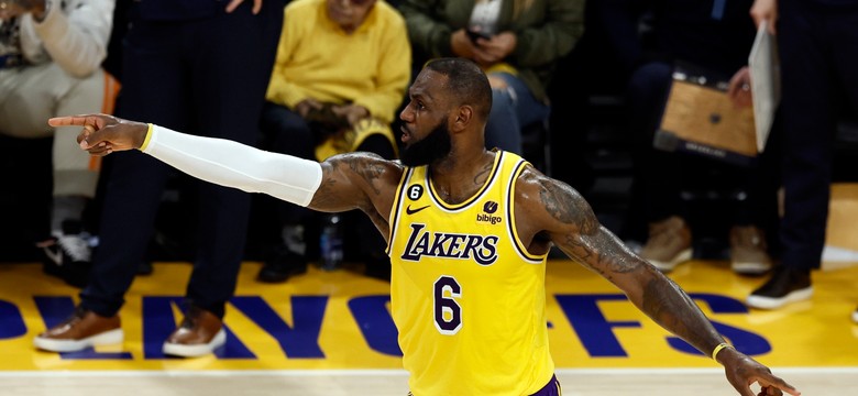 Doskonały występ LeBrona Jamesa. Lakers wygrali w Los Angeles po dogrywce