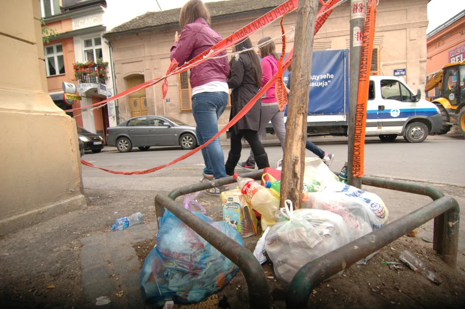 Smeće u Zlatnoj gredi