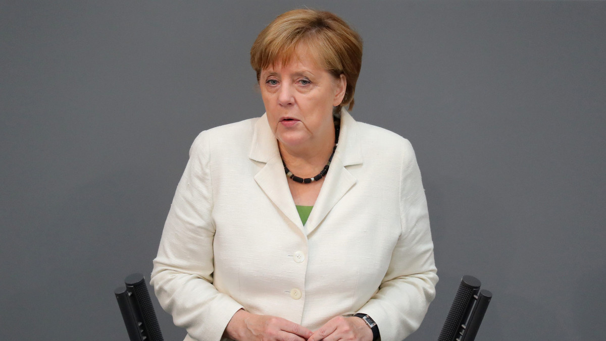 Wielka Brytania nie może liczyć na to, że po opuszczeniu Unii Europejskiej korzystać będzie ze specjalnych warunków w stosunkach z nią – oświadczyła kanclerz Angela Merkel, przedstawiając w Bundestagu stanowisko rządu Niemiec w sprawie Brexitu.