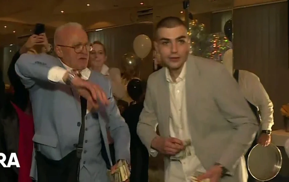 Era Ojdanić slavi unuku Andriji 18. rođendan