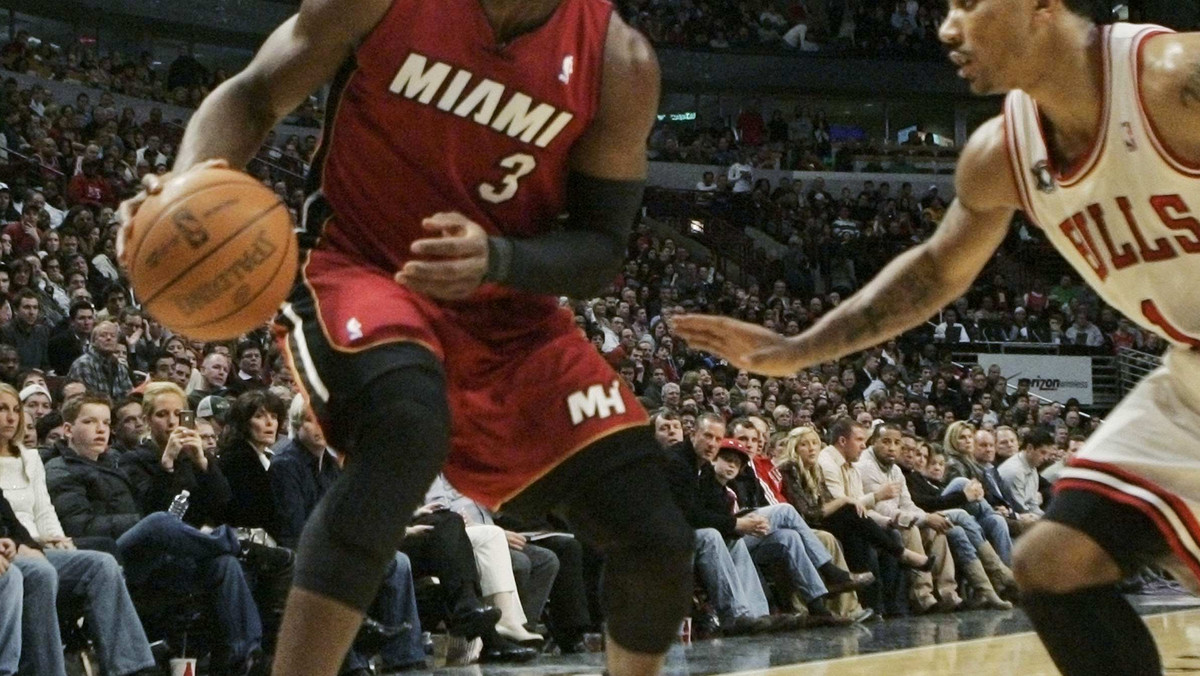 W niedzielę odbędzie się pierwszy mecz finałów Konferencji Wschodniej, gdzie Chicago Bulls na własnym parkiecie zmierzą się z Miami Heat. Ozdobą serii będą z pewnością pojedynki Derricka Rose'a z Dwyane'm Wade'm, na które już szykują się kibice obydwu drużyn.