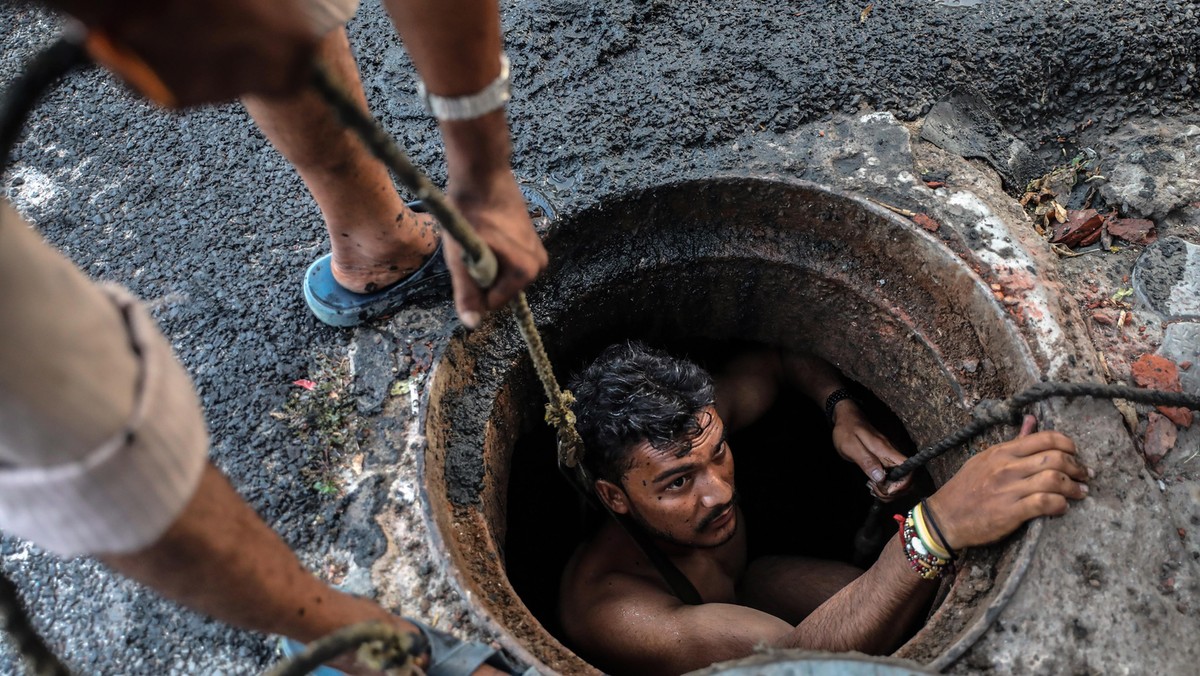 Sewer Scavengers Life Hazards 