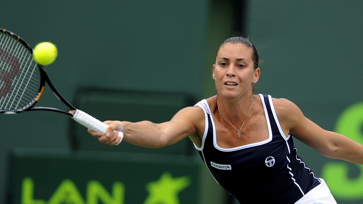 Główna faworytka turnieju WTA rozgrywanego na kortach twardych w australijskim Auckland (z pulą nagród 220 tys. dol.) Włoszka Flavia Pennetta (nr 1) awansowała do finału imprezy. Stało się to dzięki zwycięstwu nad rodaczką Francesco Shiavone (nr 4) 6:3, 6:0.