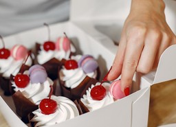 ciągła ochota na słodycze? twój organizm może domagać się jednego przyczyny jak zmniejszyć apetyt na słodycze