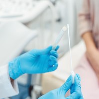 Az orvosok figyelmeztetnek a láthatatlan kórra: így vehetjük fel a harcot a nemi betegségekkel szemben