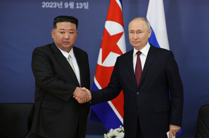 Kim Džong Un i Vladimir Putin na kosmodromu Vostočni 13. septembra 2023.