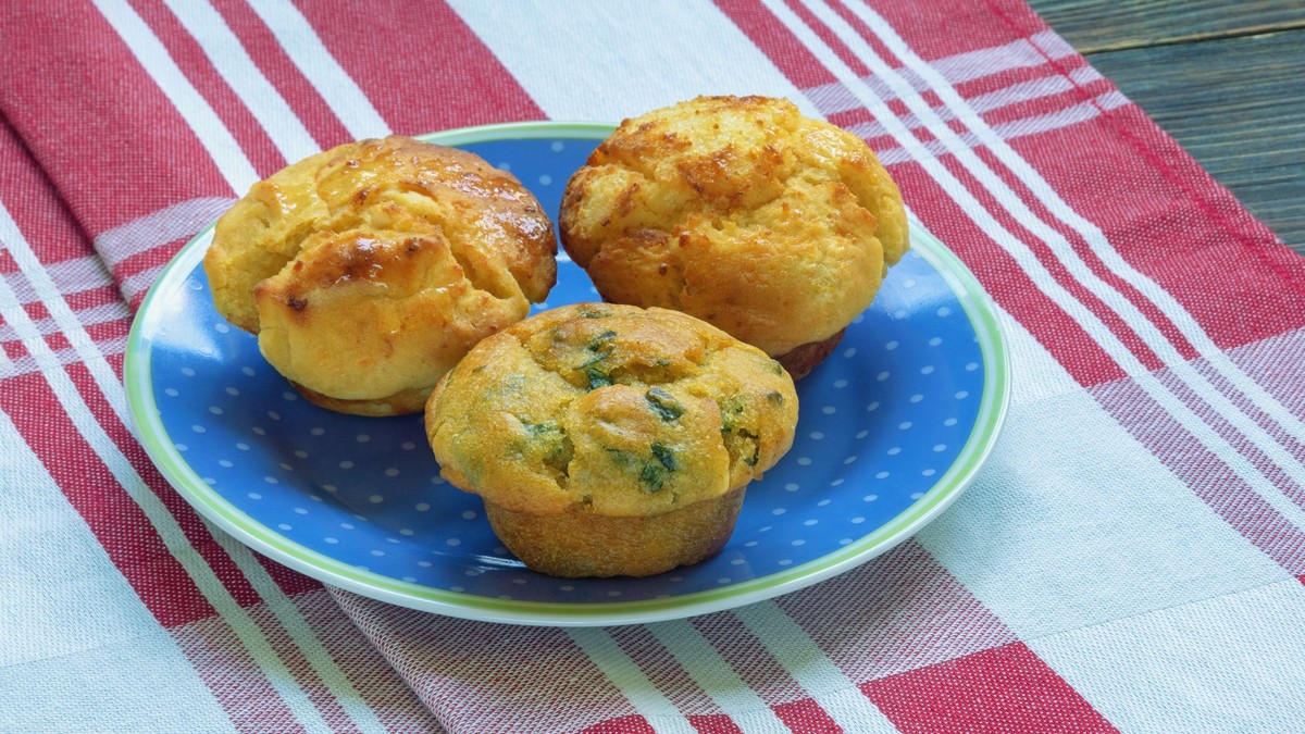 Proja sa sirom i sremušem - pravi prolećni recept kojim ćete obradovati sva čula