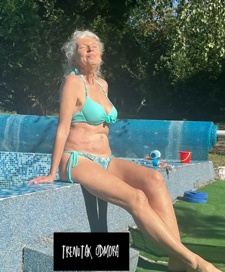 Maja Volk u bikiniju