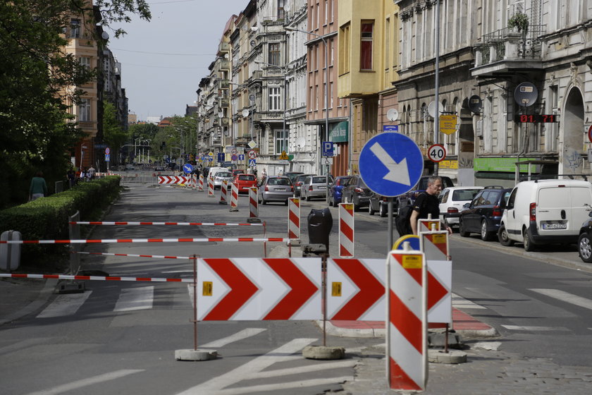 Po Trzebnickiej w jedną stronę