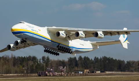 Ukraina zbuduje największy samolot świata. Nowy An-225 ma być hołdem dla zabitych pilotów
