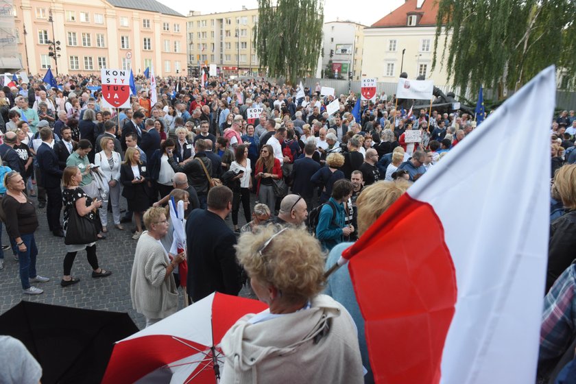 Cios dla PiS. Z tej strony się go nie spodziewał