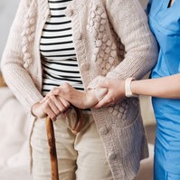 Ingyenes segítség az otthonápolásban: a szakápolói szolgáltatásról