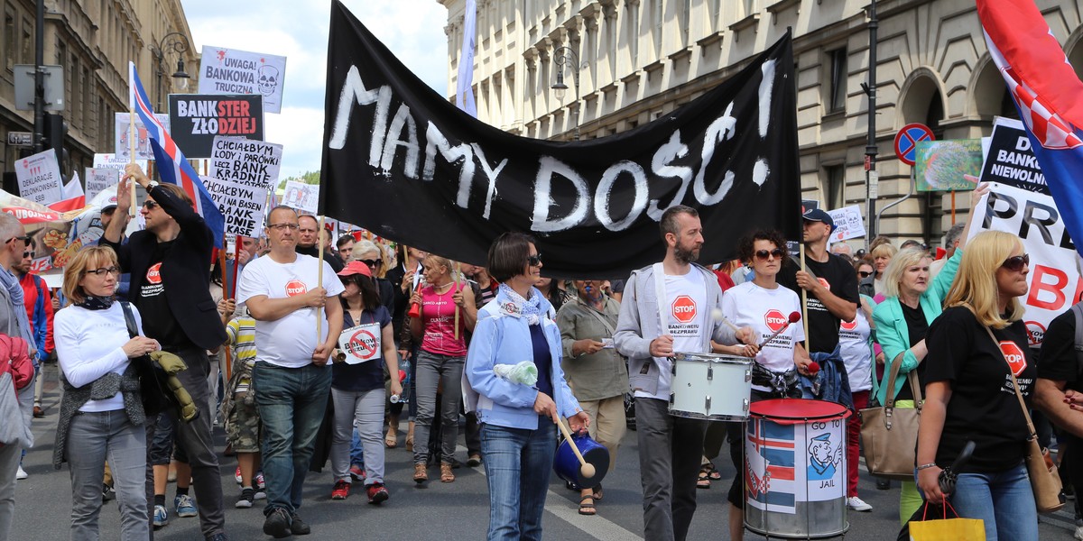 Warszawa 11.06.2016 r. Manifestacja frankowiczów pod hasłem „Mamy dość”.