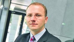 Parulski: Pakiet nie wystarczy, musi być skuteczna kontrola [WYWIAD]