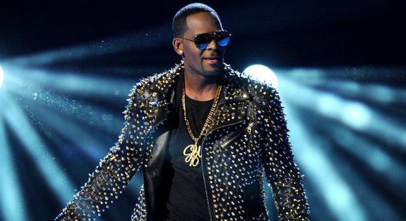 New R. Kelly sex video turned over to authorities, lawyer says