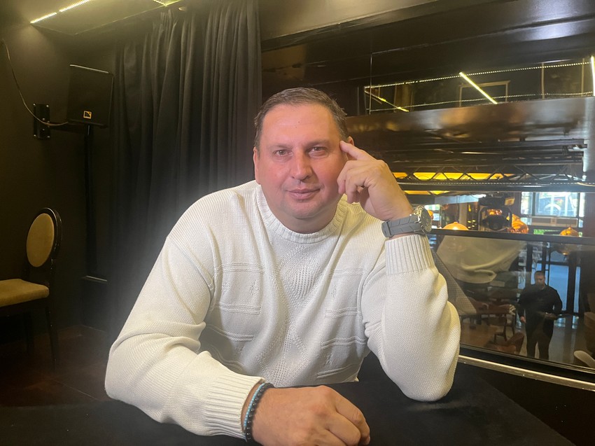 Taki Marinković kipti od besa: Optužili ga da prodaje patike na buvljaku