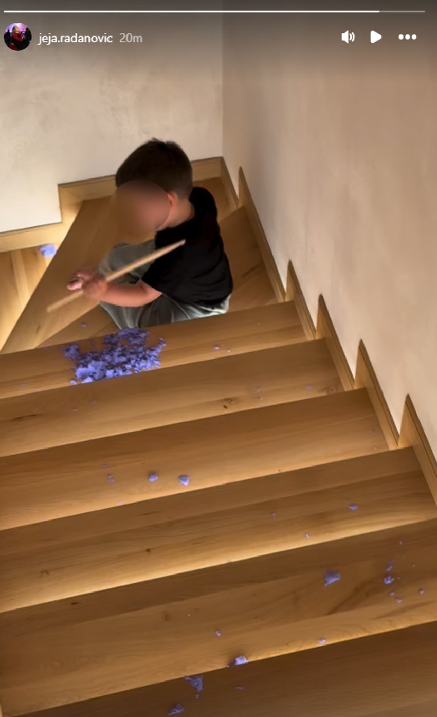 Jelena pokazala šta radi sin Damjan