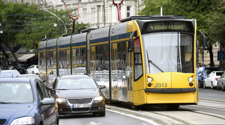 Tömegverekedés volt a 4-6-os villamoson, megszólalt a rendőrség / Fotó: MTI - Bruzák Noémi 