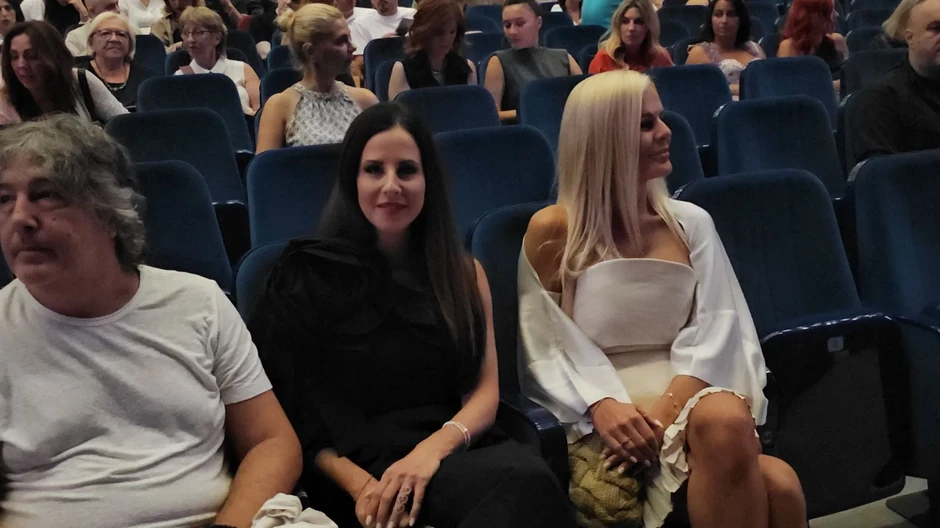 Tamara Vučić i Nataša Vulin na koncertu Ane Bekute