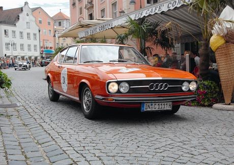 Audi 100 Coup  S bei der Donau Classic im Einsatz