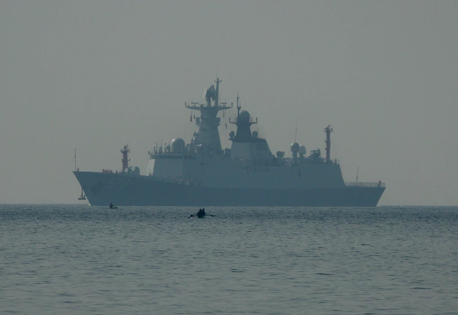 Kinezi polažu pretenzije na skoro čitavo Južno kinesko more, dok Amerikanci traže slobodu plovidbe