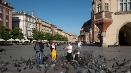 Pandemia COVID-19 nie słabnie