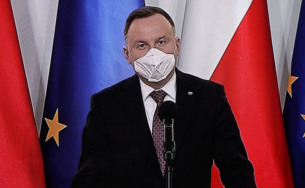 Duda kontynuuje kampanię. Podpisał deklarację "Obronimy Polskę Plus"