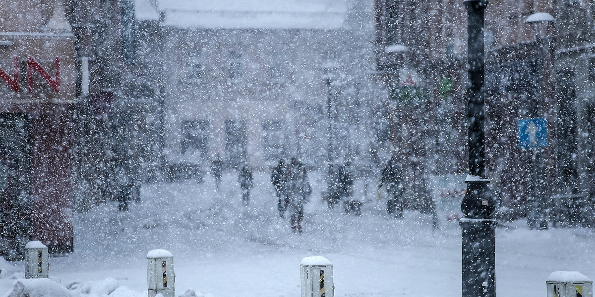 IMGW zapowiada opady śniegu, na południu Polski – intensywne. 