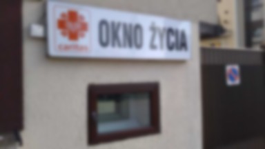 Bydgoszcz: prawie dwuletnie dziecko w oknie życia