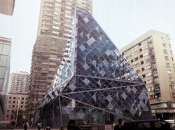 Warszawa kręci turystów