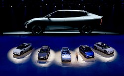 Kia sypie premierami. Nowy sedan i hatchback 5d to trzęsienie ziemi