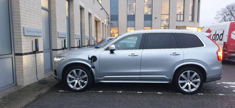 Volvo XC90 Auto Świat