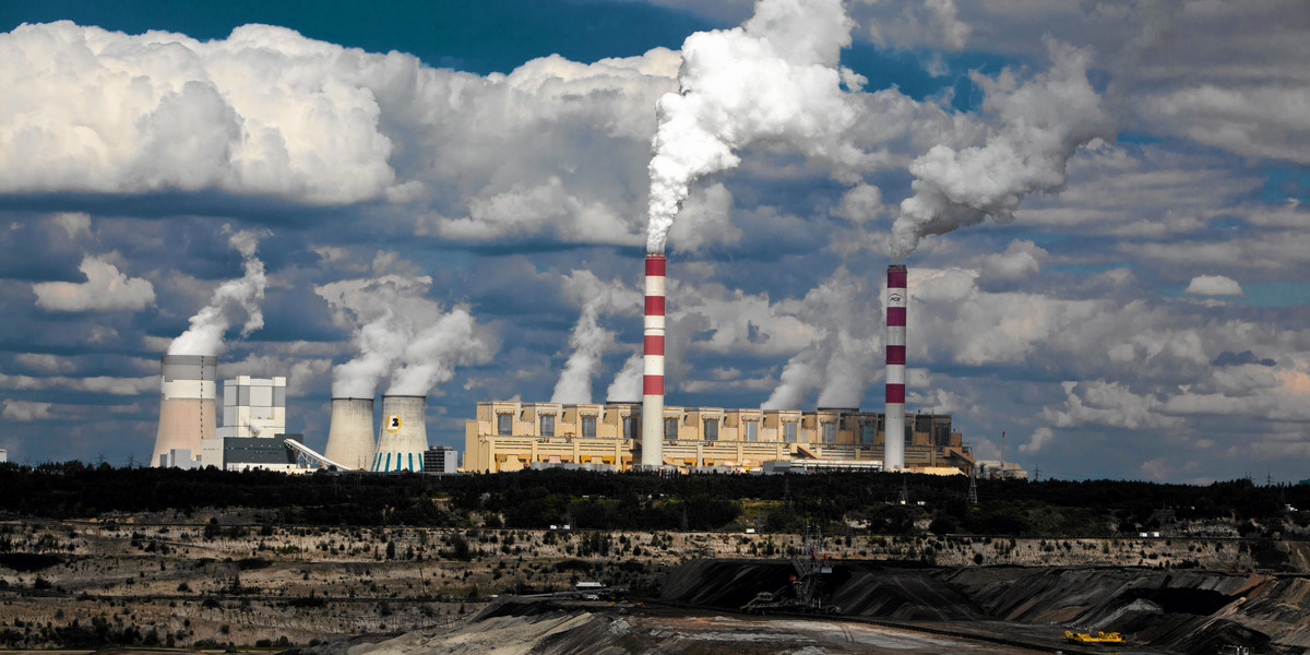 Szacunki  Global Carbon Budget wskazują, że polskie emisje CO2 w 2018 r. były najwyższe od ponad 20 lat. Ostatni raz były one wyższe przed drugą falą restrukturyzacji polskiego przemysłu ciężkiego pod koniec lat 90.  – wskazuje Aleksander Śniegocki, ekspert instytutu WiseEuropa. 