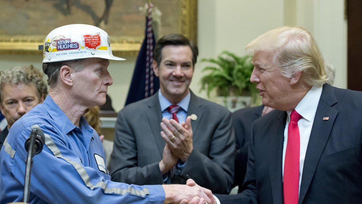 Trump Reverses Obama Coal Mining Rule