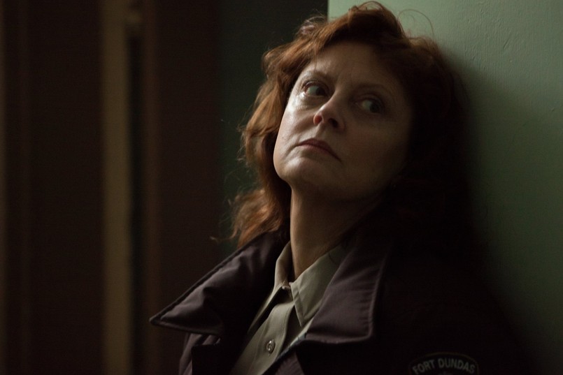 Susan Sarandon w obrazie "The Calling" wciela się w panią detektyw Hazel Micallef, która prowadzi śledztwo w sprawie morderstwa pewnej starszej, nieuleczalnie chorej kobiety