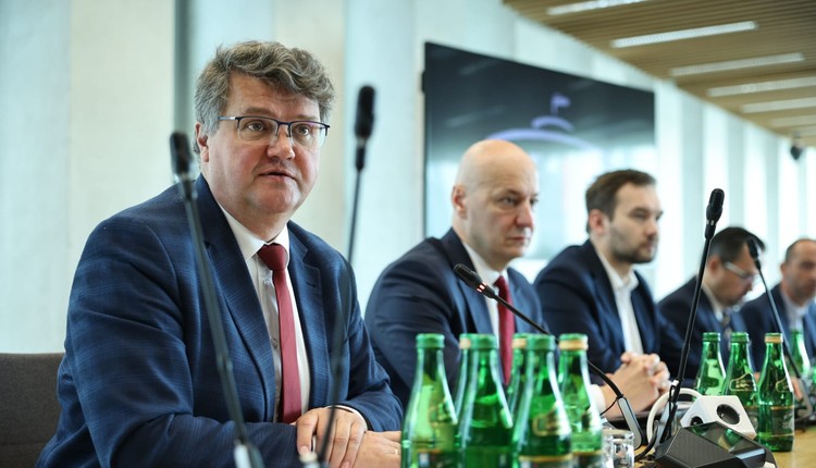 Wąsik i Kamiński z aktem oskarżenia. Prokuratora skierowała dokumenty do sądu