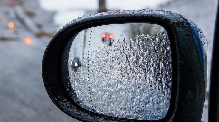 Hatalmas károkat okozhat az ónos eső. /Fotó: Northfoto