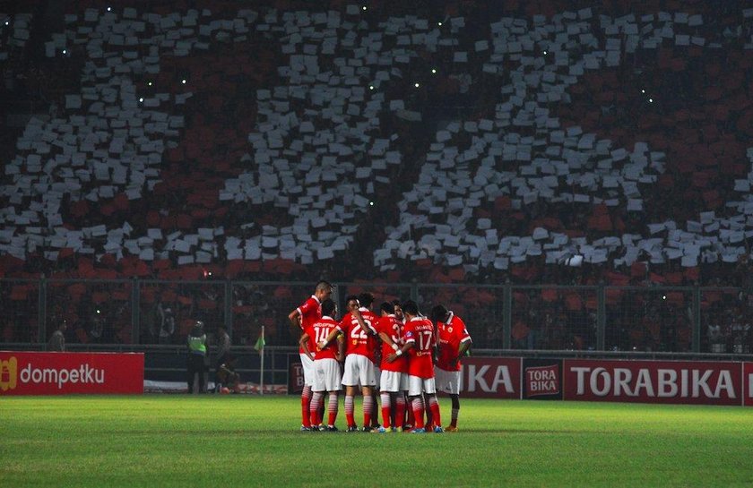 Masakra podczas meczu Persija Jakarta – Sriwijaya. Nie żyje policjant