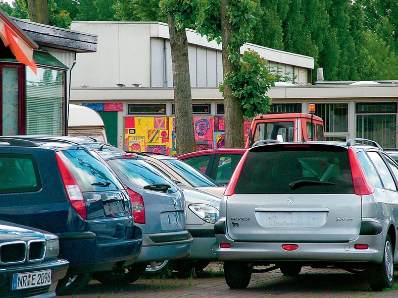 Jak sprawdzić auto sprowadzone z Danii i Szwecji?