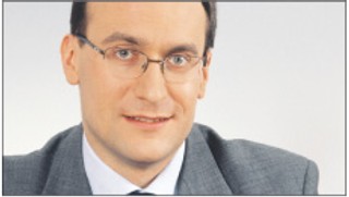 Jak akcjonariusze mogą zwołać walne zgromadzenie z ustalonym przez nich porządkiem obrad