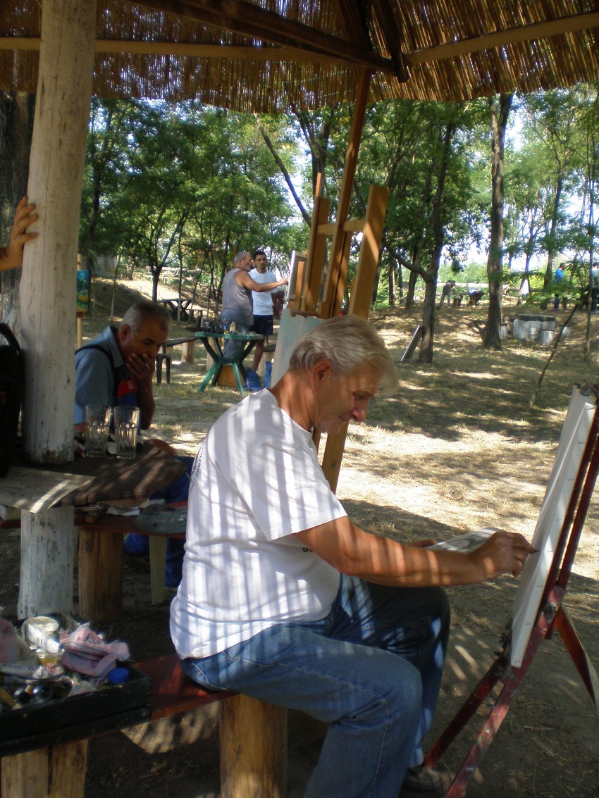 U koloniji je učestvovalo 25 umetnika i 15 osuđenih lica