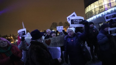 Wyrok w sprawie protestów przed siedzibą TVP. Stacja musi przeprosić