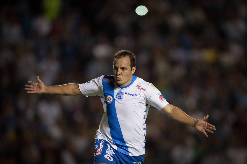 Cuauhtemoc Blanco, ma 41 lat i wciąż zachwyca na piłkarskiej murawie.