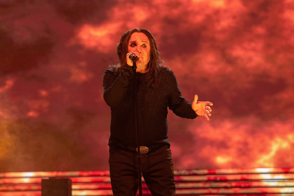 Czadoman jako Ozzy Osbourne na planie programu "Twoja twarz brzmi znajomo 13"