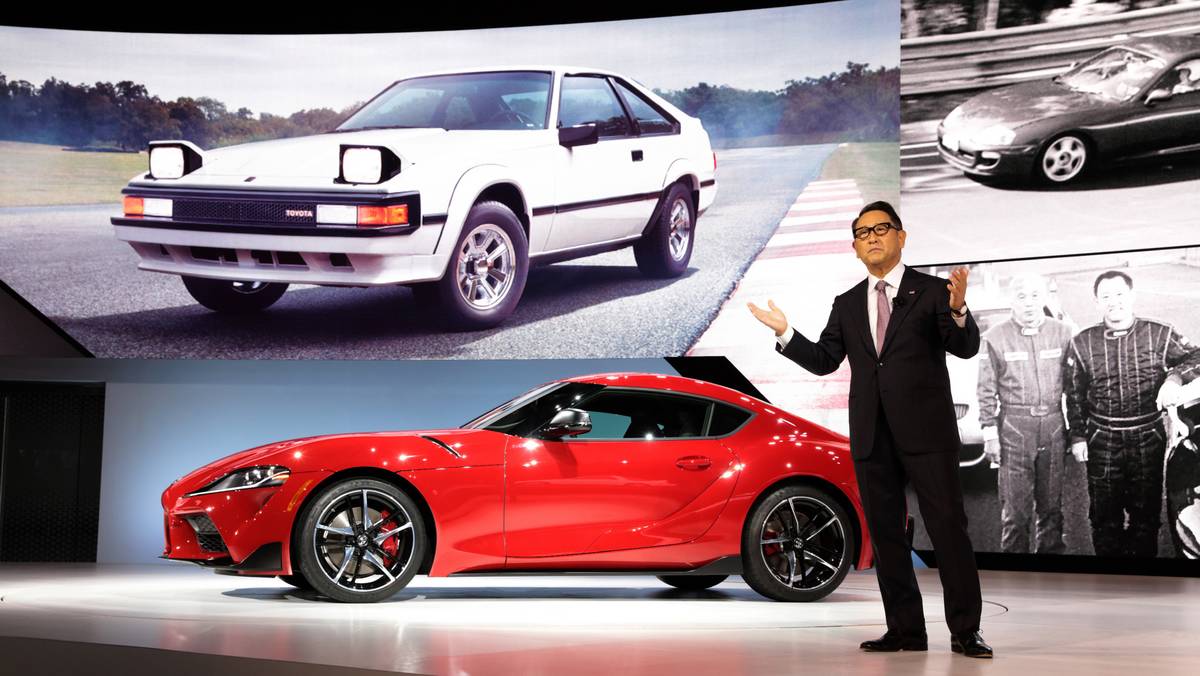 Akio Toyoda podczas prezentacji Toyoty Supry