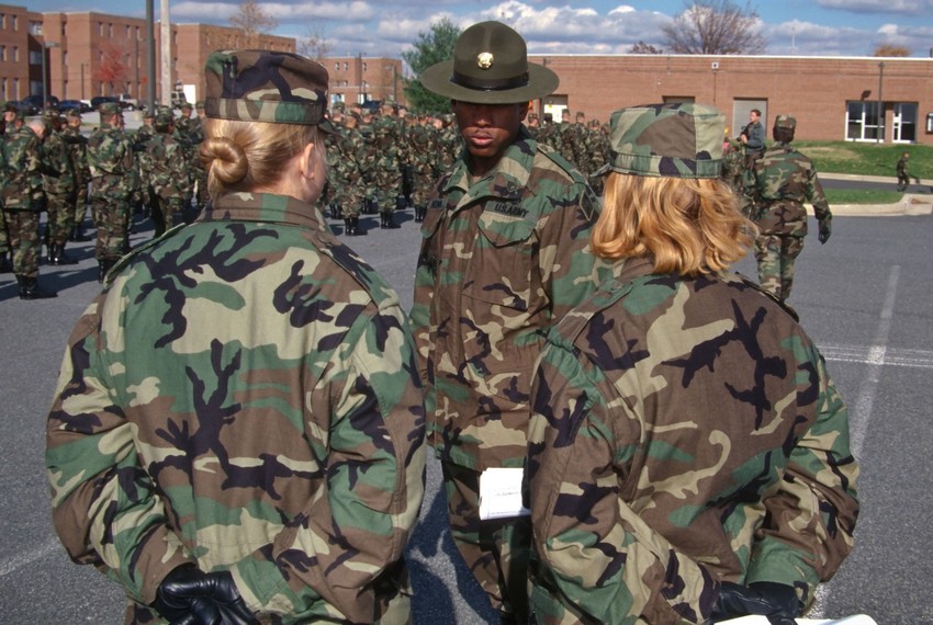 Prema godišnjem izveštaju Američkog ministarstva odbrane, prošle godine je zabeleženo više od 20.000 slučajeva silovanja u vojsci SAD