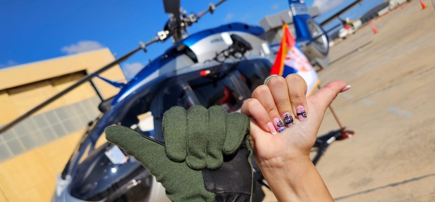 Nokti sa helikopterom MUP i našom zastavom