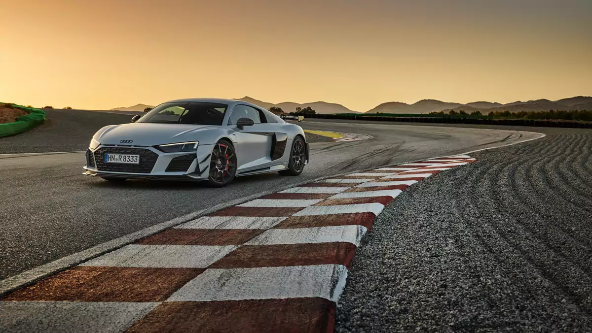 Audi R8 Coupé V10 GT RWD 