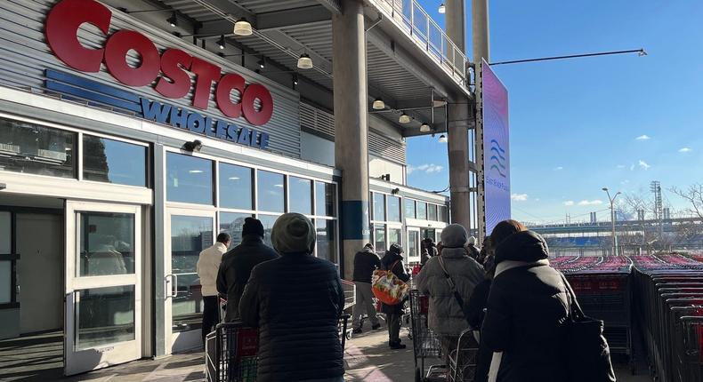 A line outside Costco in New York City.Talia Lakritz/Business Insider